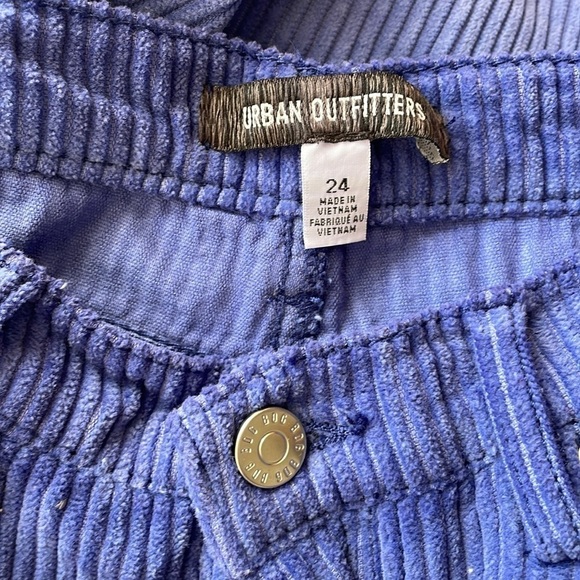NWT. URBAN OUTERFITTERS 24 Carpenter Low-Rise Baggy Corduroy Pants. - Picture 6 of 15